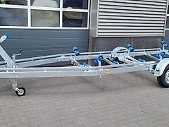 Vlemmix Bootsanhänger 7m 1x1800kg Trailer Boot Segel